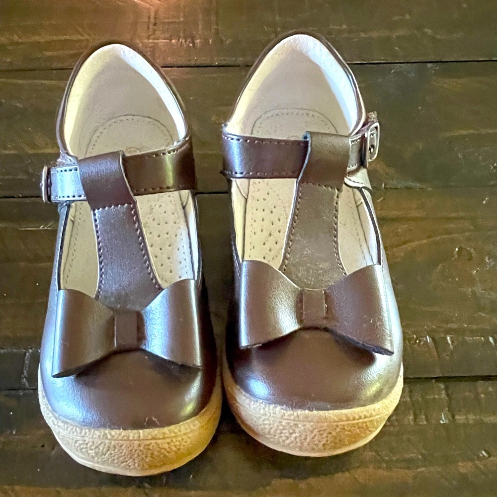 L’Amour brown dress shoe size 11